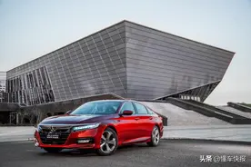 风格调整、技术升级，详解第十代本田雅阁的年轻化转变图片