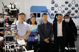 新城区组织人大代表调研科技城重点项目图片