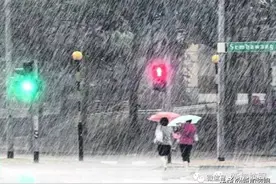 新加坡遭遇20年来最冷六月：让大雨+降温来的再猛烈些吧图片