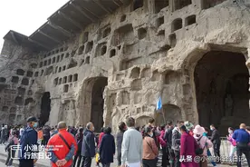 龙门石窟有10万尊造像，这尊靠呆萌成了网红，游客：仿佛穿越来的图片