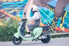 新国标电动车应该取消转把加速，改用脚踩加速，你能接受嘛？图片