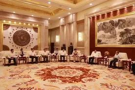 学校领导出席广西2021年定向选调生及引进高水平大学博士座谈会图片