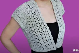 学习钩一件小外搭罩衫，夏天可以配吊带裙背心裙，既遮手臂又防晒图片