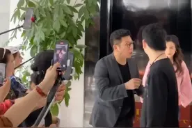 继明道王琳后，胡海泉也加入张庭微商大队？还让助理贴身保护对方图片
