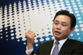 黄光裕终于出狱！而8年前就出狱的哥哥黄俊钦，现在怎么样了？图片