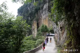江西遂川：一条最险峻的“挂壁公路”成网红打卡地图片