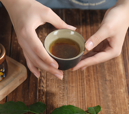 整天加班还能养颜？原来她们都在喝这种红曲酒