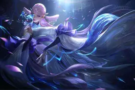 游戏《王者荣耀》，小乔后期挺强的，前期发育很靠意识图片