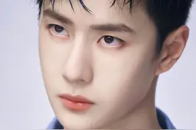 贵圈艺人学历：蔡徐坤王一博高中，黄明昊小学，还有小学没毕业的图片