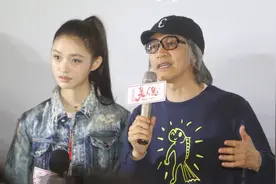 周星驰将林允当成亲女儿？深陷债务危机，被曝仍花重金与她续约图片