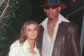 罗德曼和前妻结婚7天就离婚，一起疯狂一起冲动，堪称志同道合图片