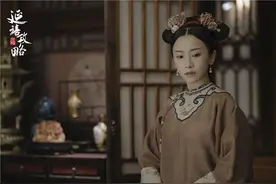 “明玉”是有多瘦？穿粉色连衣裙，手臂似“牙签”，60斤都没有吧图片