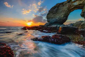 《道德经》：水的智慧图片