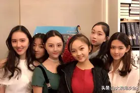 21岁林妙可近照曝光 现身录音棚录歌身材圆润图片