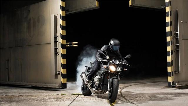 宝马s1000, 宝马s1000rrm版落地价(宝马发布2021款公升超跑s1000rr)