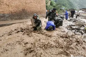 【民生一线】请为他们点个赞——致敬乡镇干部图片