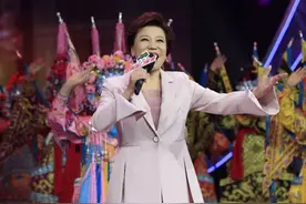 戏曲类节目《梨园春》为何成了现在这样，评委、主持人都有问题图片