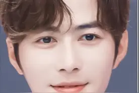 看看此刻陈学冬，像不像玩头条的我们图片