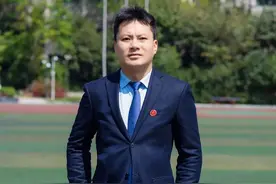 「校长说」成都石室天府中学校长唐宇：校长不是引领者，校长是走在师生中间的那个人图片