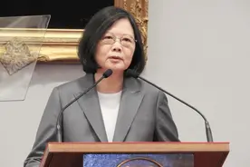 无知者无畏？“台独”：拿扫帚就能和大陆“干架”图片