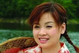 20年前，因朱迅1次口误“消失”20年的李琼，如今怎么样了？图片