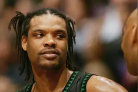 因为过度自信而痛失大合同的五大NBA经典球员图片