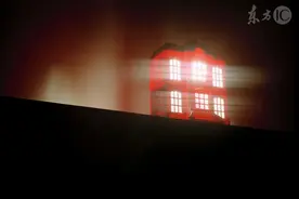 小说：我坐船渡河，船夫是一个老太太，她一说话嘴里的牙就掉了图片