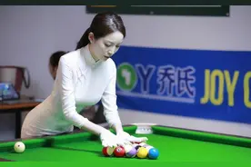 她是“最美台球裁判”，长相甜美身材火辣，观众哪还有心思看比赛图片