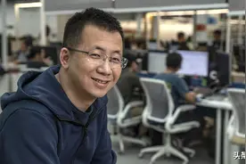 张一鸣：手里有刀，心里有佛图片