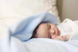 孩子睡眠浅、易被惊醒，多半与这四点原因有关，第一个问题偏严重图片