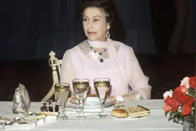 已经94岁的英国女王，每天有规律饮食，也是她“长寿”的秘诀图片