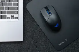 拒绝微动单击变双击的魔咒：ROG 影刃2 无线版 游戏鼠标图片