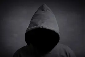 床下有人、半夜敲门，这部电影背后的四千万独居女性 | 小巴看一周图片