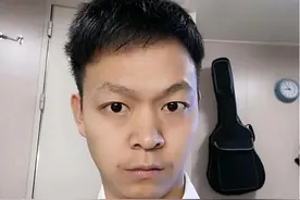 二管七言绝句一首：回国路漫漫图片