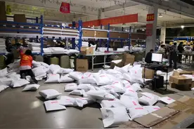 双11的“库存之痛”：有服装企业积压两千万库存，一年过去还有七八百万图片