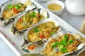 你了解生蚝吗？介绍一下生蚝的小知识，养蚝人也是很不容易啊图片