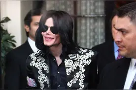 如果迈克尔杰克逊没整容，50岁时会是什么样子呢？人工智能告诉你图片