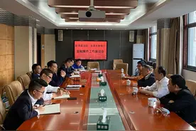 彭泽法院院长甘新宏到县农商银行调研金融案件审理执行工作图片