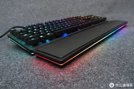 雷蛇猎魂光蛛精英版线性光轴机械键盘评测图片