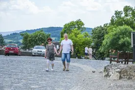 老年人退休养老新方式：到处租房旅游，住腻了就换，你会考虑吗？图片