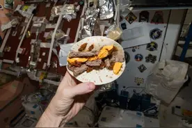 航天员在太空吃什么？带上去的120种航天食品，极具中国特色图片