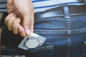 澳洲：中途偷摘避孕套违法！女议员表示，保护受害人，先下手为强图片