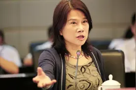 中国移动称格力弄虚作假，4亿大单中标资格被取消！格力紧急回应：系投标人整理材料失误，某同行恶意攻击图片