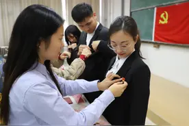 大学生入党决定权在谁手上？这两个人至关重要，可不要顾此失彼图片