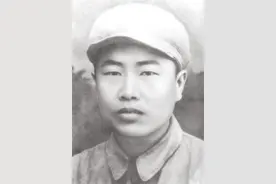 把牺牲地黄土装进骨灰盒，70年后弟弟接哥哥董存瑞回家图片