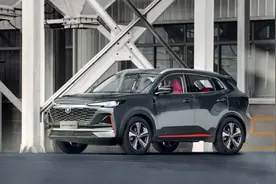 跟自家好几台SUV冲突，长安为什么还要推新一代CS55？图片