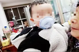 “别让老人带娃睡，不健康”，老人带娃睡，真的有隐形伤害吗？图片