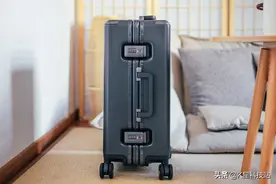 开学季来临前，来场说走就走的旅行，地平线8号 POWER登机箱图片