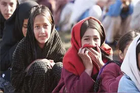 去巴基斯坦旅游，千万不要和当地姑娘握手，不然后果难以想象图片