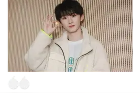 虽然我爱豆高考数学只考了25分，但也比你清华博士强N倍图片